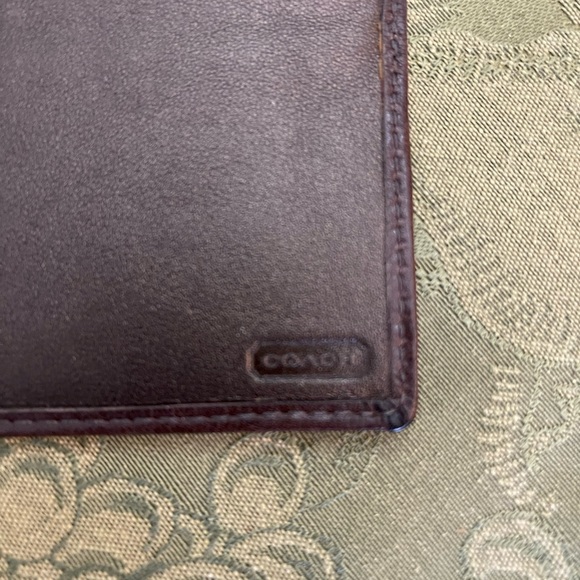 Coach Signature C Canvas Leather Brown Checkbook Cover wallet- Like new - Picture 3 of 6